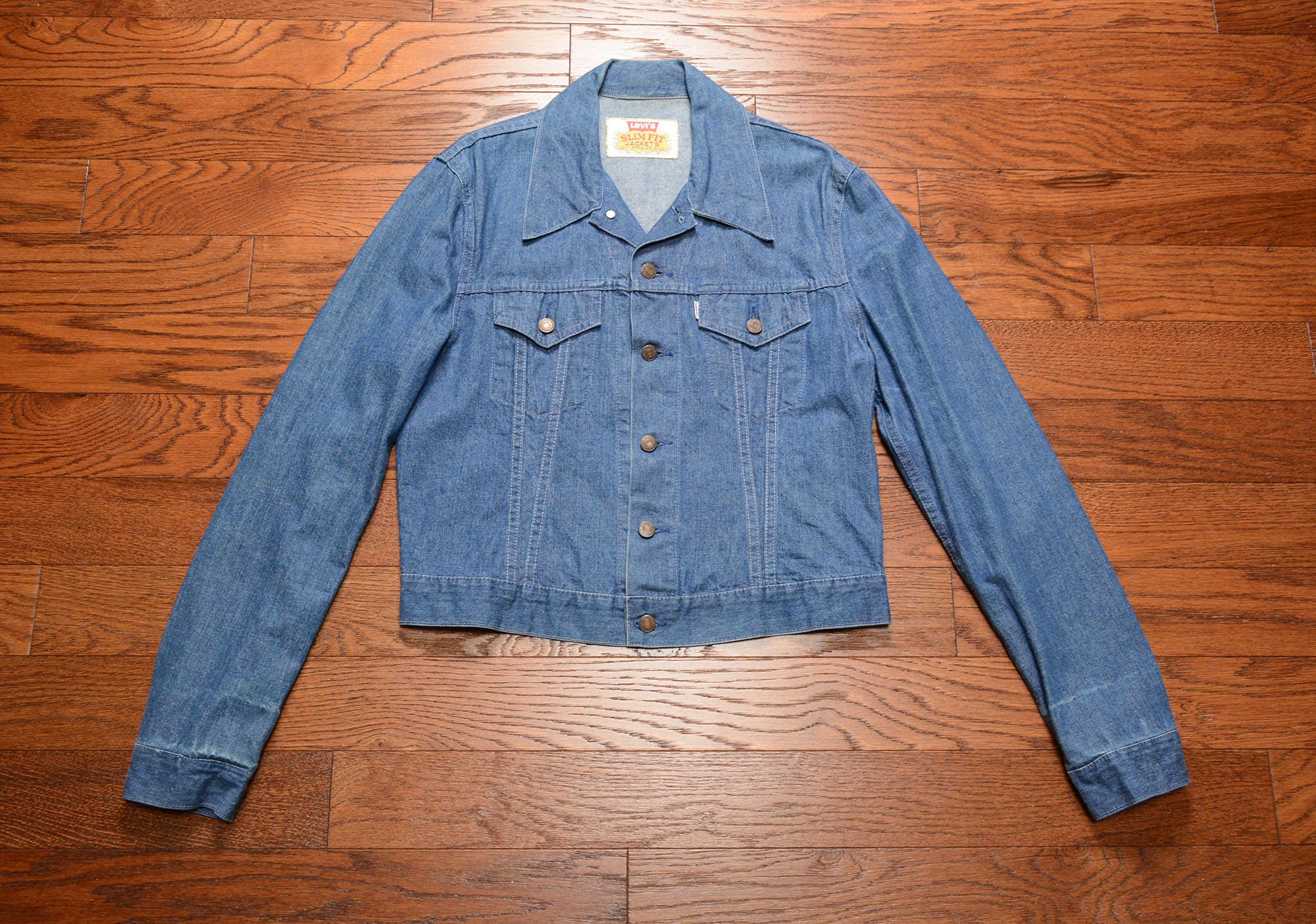 levi's slim fit denim jacket