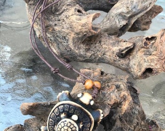 Turtle Totem necklace - Adjustable