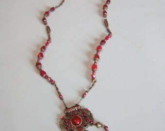 Pendant / Necklace with pearls vintage