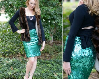 Emerald Pencil Skirt - beautiful quality, comfortable and chic (S, M, L, XL) Ships asap!