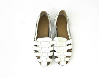 vintage white leather huaraches woven leather sandals Slip On Flats Shoes women's size 8
