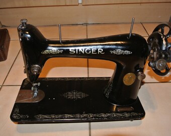 Singer 66K Vintage Sewing Machine