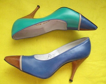 1960's ladies Green/Blue/Tan/Brown Lizard PUMPS by Andrew Geller