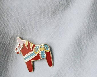 Dala Horse Hard Enamel Pin - lapel pin, cute pin, dala horse, horse pin