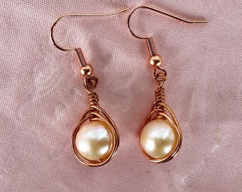 Pearl earrings, wirewrapped earrings, dangling earrings