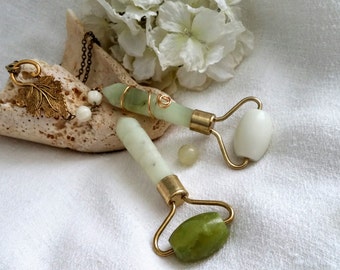 Boho Jade Massager Y- Necklace - Modern Poetic Serpentine Jade Hand Roller Massager Long Travel Necklace