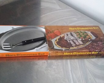 Original Retro Boxed Hors D'oeuvres Set Wooden Handles