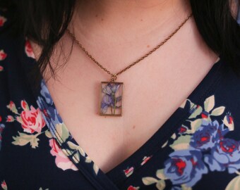 February Birth Flower Necklace, Real Flower Necklace, Iris Flower, Birthday Flower, Botanical Jewelry, Pressed Flower Jewelry