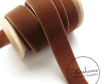 22mm Berisfords Velvet Ribbon for Millinery, Hat Trimming & Crafts 1 metre (1.09 yards) - Tabac Brown (9539)