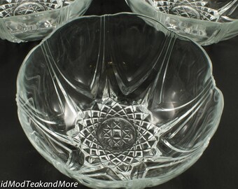 Arcoroc France Elegant Crystal Glass Bowls