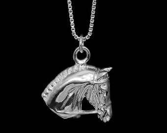 Equestrian Horse Head Necklace, equestrian necklace, equestrian pendant, horse necklace, horse pendant, horse jewelry, equestrian jewelry