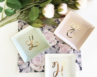 Personalized Ring Dish Personalized Bridesmaid Gifts Bridesmaid Jewelry Box Personalized Jewelry Dish Monogram Ring Dish (EB3180SM)