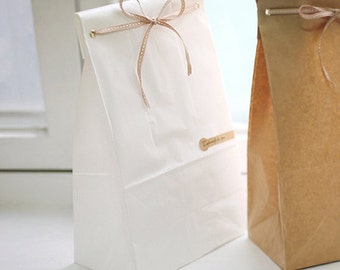30 Basic White Paper Bags - M size (6 x 10.6in)