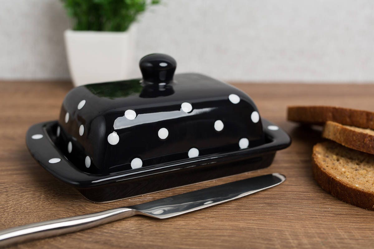 Black butter dish with lid