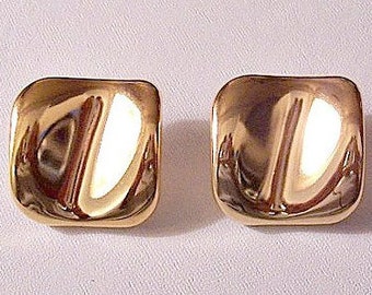 Avon Square Buttons Pierced Stud Earrings Gold Tone Vintage 1986 Polished Perfection Round Edges Concave Center Surgical Steel Posts