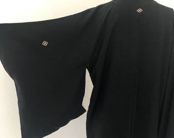 Vintage 50's Black Silk Kimono l one size