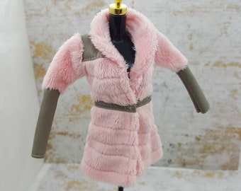 Original Barbie fashion Sleek Pink Soft Vinyl and Fur Jacket 11 inch dolls
