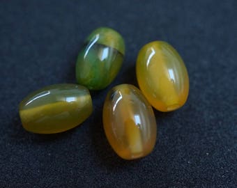 4 05190 OVAL AGATE BEADS
