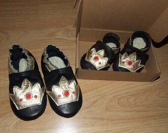 Baby toddler moccasins, leather soft sole shoes, Elegant kids booties, festive & costume, handmade, crown pattern, Shoes for little Prince
