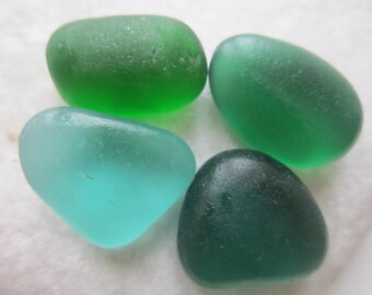 4 pcs sea glass color green,light blue/Beach Glass for jewelry making,Crafts/Art.V-119