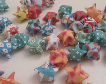 Lot of multi-imprimees origami stars