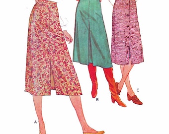Womens EASY UNCUT Skirt Sewing Pattern Front Slit Back Zipper Inverted Pleat Vintage 70s Size 10-12 Waist 25-28" (64-71 cm) McCall's 6263 S