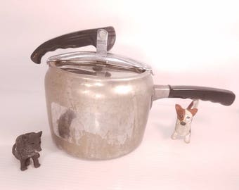 Vintage Wear Ever Pressure Cooker, Model 3634, with 15lb. Cap, 4 Quart Pressure Cooker, Excellent Condition, Flexing Lid, Good Gasket