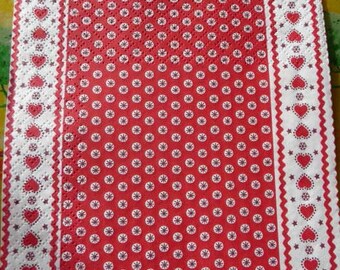 Red and white napkin with hearts