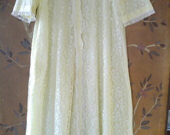 60s lemon and white lace night gown / house coat
