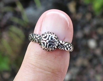 Unusual Vintage 925 Sterling Silver Ring