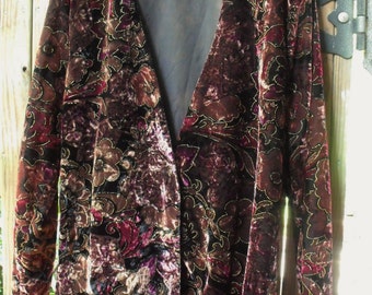 Vintage Velveteen Flower Jacket/Gorgeous Retro Floral Print Outlined in Gold/ Made in USA LinedJacket/ Shabbyfab Funwear