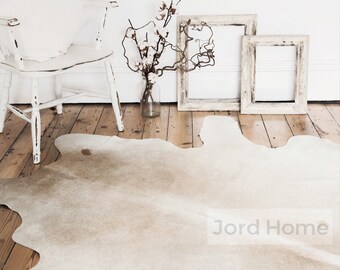 Cowhide Rug Neutral Tones / Cream & White / The Mare