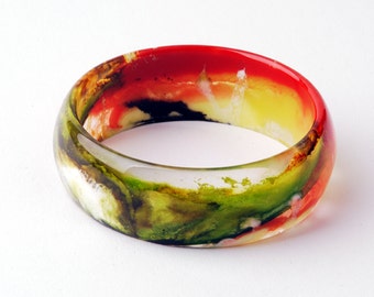 Resin bangle, multicolored marbled, diameter 2,63 in / 6,7 cm