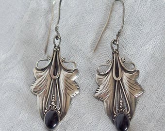 Vintage Sterling Silver Onyx Lily Flower Dangle Earrings 2.25 in 5.71 cm