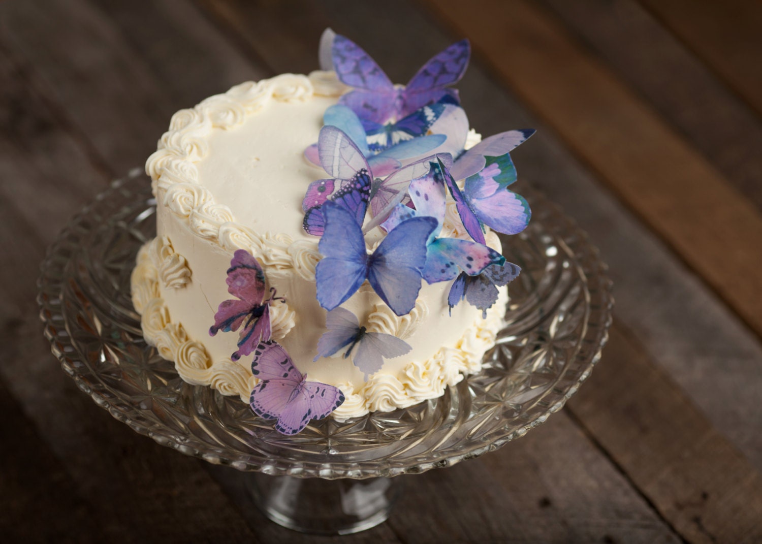 Edible Butterfly Lavender Purple Cake/ Cupcake Toppers Cake