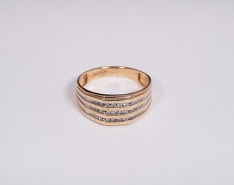 10K Yellow Gold Mens Ring with 3 rows of Diamond Chips, Size 11.25