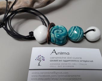 Pendant necklace with ceramic beads