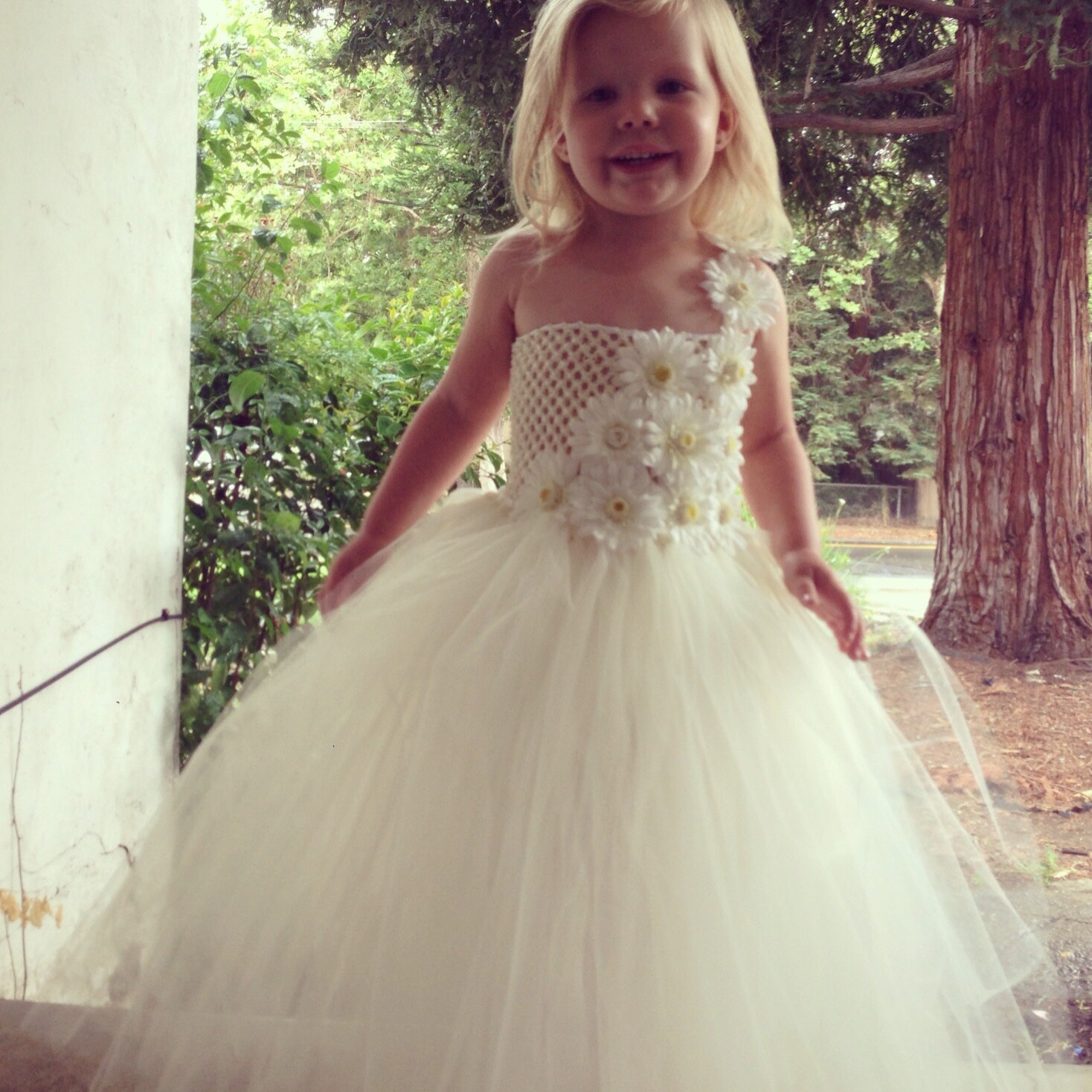 Flower Girl Dresses Made With Tulle 4