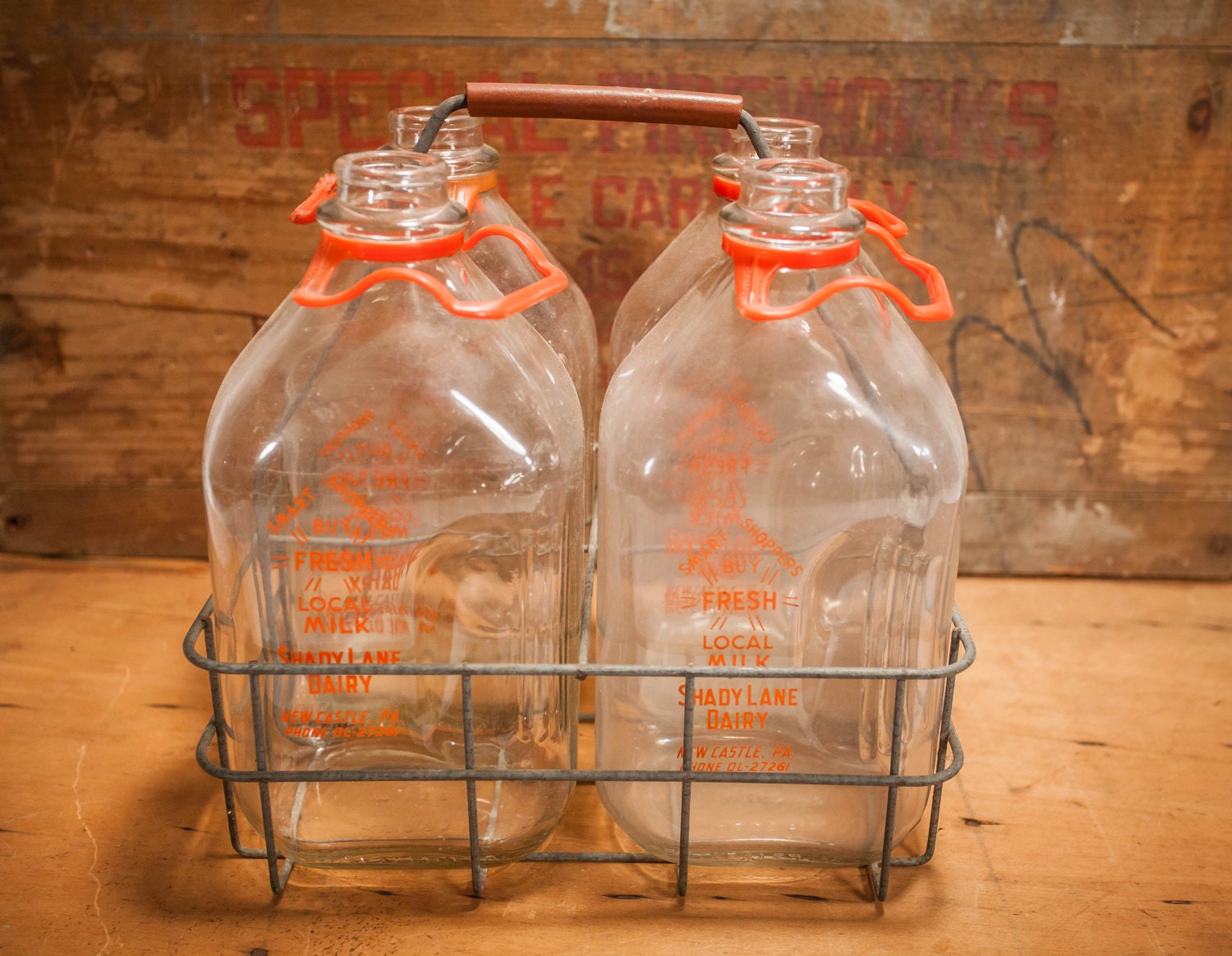 Vintage Metal Wire Milk Bottle Carrier Holder with Half Gallon Milk