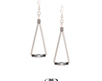 Free shipping Dangle & Drop Triangle earrings with hematite gemstones made of silver plated brass and sterling silver 925 hooks