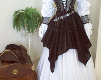 Complete Renaissance Pirate Wench Costume Different fabrics for the bodice.