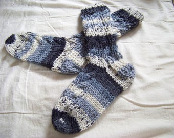 hand knit women's socks size medium