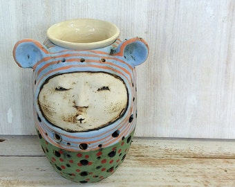 Oil diffuser, aromatherapy diffuser, essential oil burner, oil burner, ceramic oil burner, ceramic oil diffuser, ceramic art, clay oil lamp.