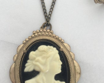 1940's- 1950's cameo necklace & earrings set