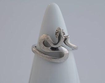 Sterling silver tribal snake ring / snake ring / sterling silver serpent ring / snake / protective amulet / amulet / snake ring / serpent