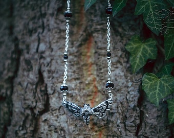 Moth Necklace Silver/black 4.5 cm