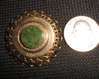 Vintage Lieba USA Gold Tone Filigree Green Stone Scarf Clip 1960s Round