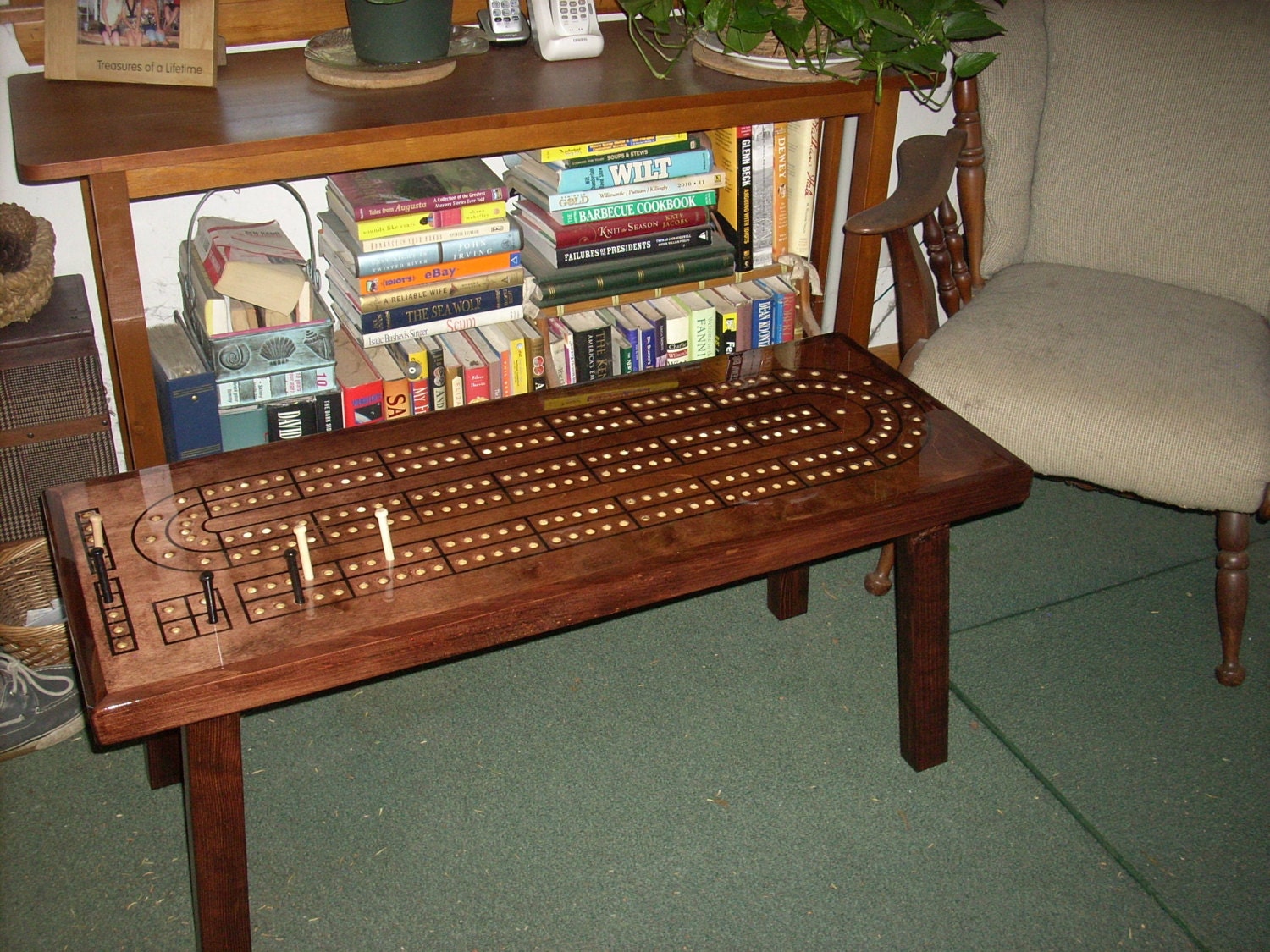 CRIBBAGE TABLE Cribbage Board Coffee Table Mahogany Minwax CRIBBAGE TABLE Cribbage Board Coffee Table Mahogany Minwax