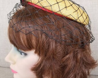 Vintage Women's Veiled Textile Hat "Gene Doris"