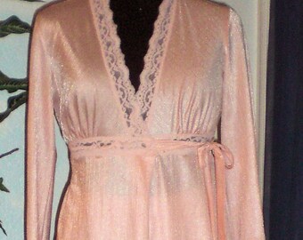 VINTAGE LOUNGING PAJAMAS 1970's
